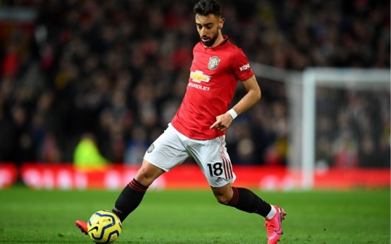 Vai trò thị giác ngoại vi trong việc thực hiện đường chuyền dọn cỗ.