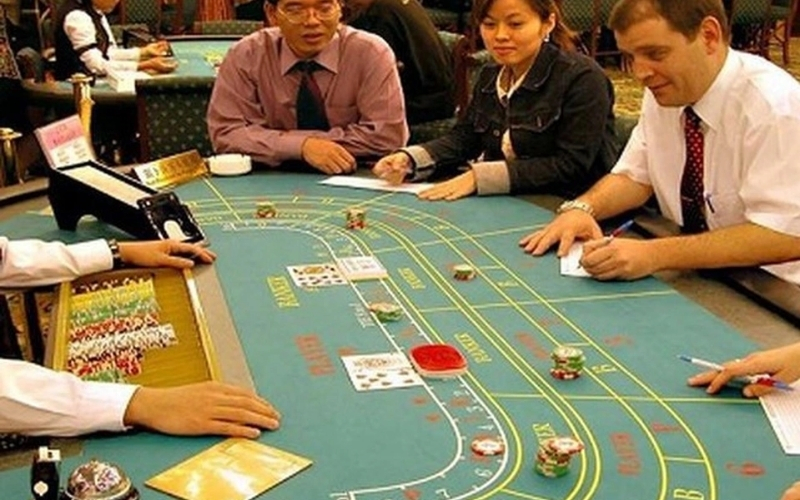 Nghi thức giao tiếp và ứng xử chuyên nghiệp tại bàn chơi