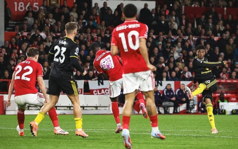 Tottenham đặt quyết tâm giữ vững vị trí trong Top 4 Ngoại hạng